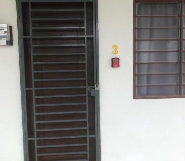 Pelabuhan Klang House | Homestay Siti Klang