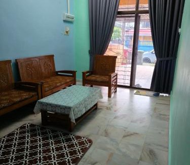 Arau House | Homestay Wannur Arau