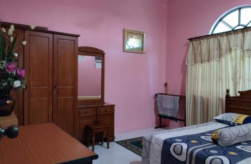 Ipoh House | Homestay YatiMizi (Bungalow Station 18, Ipoh)
