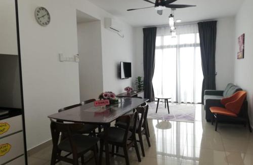 Bandar Penawar Apartment | HomestayDesaruDeHumaira