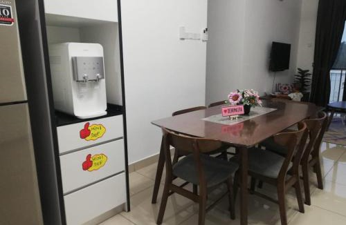 Bandar Penawar Apartment | HomestayDesaruDeHumaira