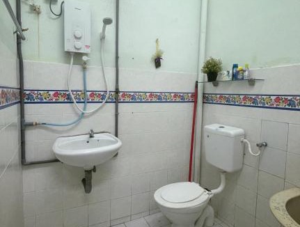 Durian Sebatang House | HomestayMuslim Di Teluk Intan