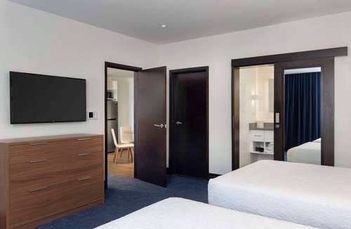 Evaristo Morales Hotel | Homewood Suites by Hilton Santo Domingo, Dominican Republic