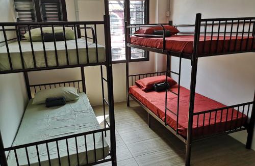 Taman Jubilee Hostel | Homey Hostel, Ipoh Town