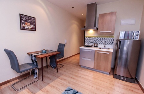 Downtown Apartment | Homey Studio Unit @ Knightsbridge 4522
