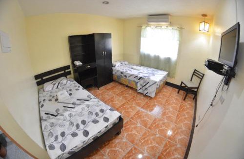 Cebu Hotel | Honey Hunt House