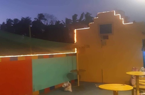 Odiongan House | Honorable, Sports bar and guesthouse