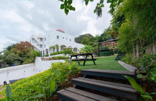 Coron Town Proper Hostel | Hop Hostel