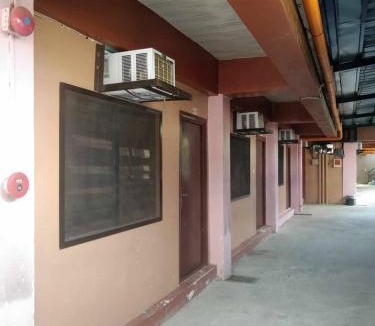 Dagupan Hotel | Hotel De Amado by RedDoorz