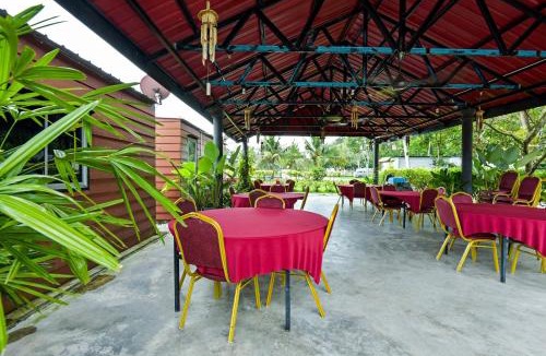 Sekinchan Hotel | Hotel O Asiacamp Chalet Tanjung Karang