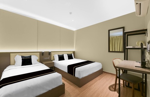 Historic George Town Hotel | Hotel O GHC Near Penang Street Art Formerly Queen City Hotel