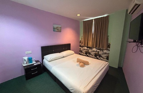Bandar Kota Bharu Hotel | Hotel O Peneka Inn