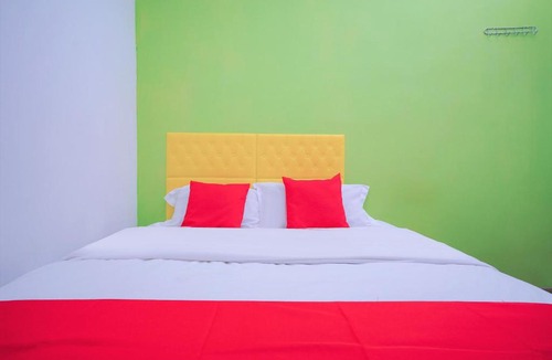Kampung Cantik Hotel | Hotel O V Stay Guesthouse