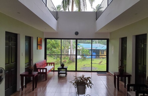 Irosin House | Hotel Pentaqua