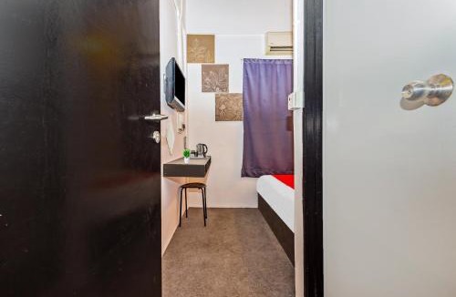 Malacca City Hotel | Hotel Six Seven Near Taming Sari Formerly Zzz Hotel