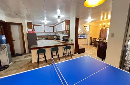 Matandang Balara Apartment | HOUSE A - Bahay Bakasyunan in New intramuros Village, Old balara Q.C