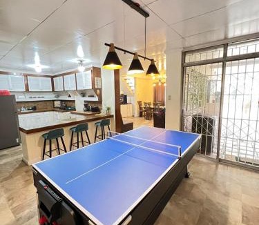 Matandang Balara Apartment | HOUSE A - Bahay Bakasyunan in New intramuros Village, Old balara Q.C