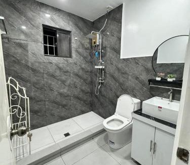 Matandang Balara Apartment | House B Spacious 3BR3TB along Commonwealth Ave
