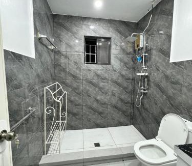 Matandang Balara Apartment | House B Spacious 3BR3TB along Commonwealth Ave