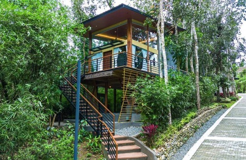 Anilao Villa | House of Gaia