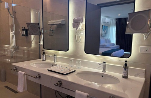 Bauang Hotel | Hudor Resort