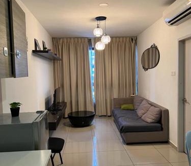 Shah Alam Apartment | I-City Suite 196 -2BR l 5 Pax l Wifi l 1 Car Park