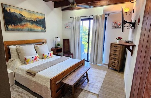 La Vega Province Bed & Breakfast | Ibis Family Suite - Brisal Mountain Retreat