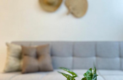 Mandurriao Apartment | Iloilo Sunset View with Grand Living Space