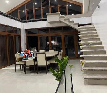 Puerto Galera House | Iluka 2- By the Bay