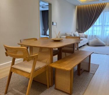 Kota Warisan Apartment | InapByDaddy's Near KLIA SIC Sepang 4BR Fully Aircond