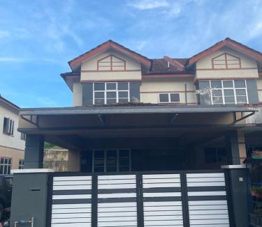 Kuantan House | Indera Mahkota 8 Homestay Kuantan by Alyaa