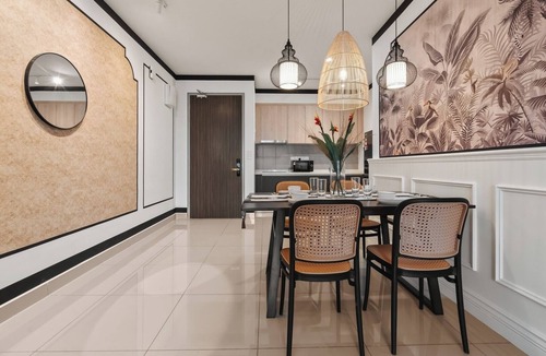 Taman Pertama Apartment | IndoChina Chic 3BR @ MVertica | MRT+Netflx+Carpark