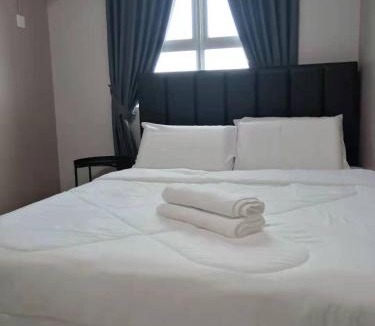Kampung Tanjung Kapur Apartment | Infinity sea view pool Beach View 3Rooms 2Parkings