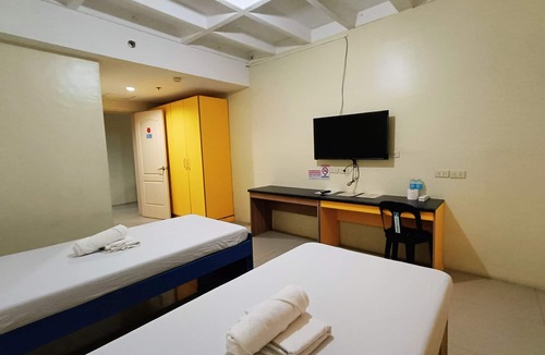 Mandaue Hotel | Insular Square Inn powered by Cocotel
