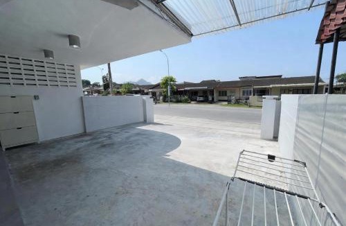 Taman Teh Teng Seng House | IPOH Town 2Min Aeon Mall Free WiFi Parking & 3Room 8pax