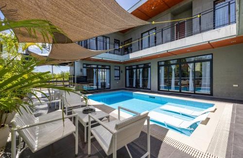 Maribago Villa | ISLA VILLA 2 Luxury Pool Villa near beach with karaoke video games barbecue