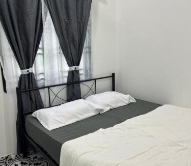 Benut Villa | Ivory Tiny House Benut