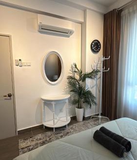 Bandar Kota Bharu Apartment | Izz'man Homestay Level 33 Troika Kota Bharu