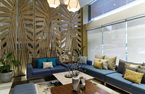 Mandurriao Hotel | J7 Plaza Hotel