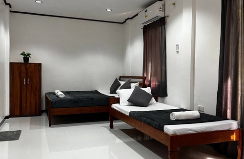 Coron Town Proper Apartment | Jan's Happy Home - Cozy studio apartment at the heart of Coron!