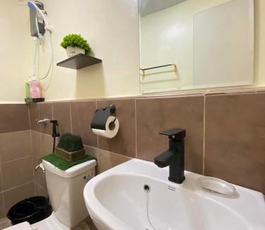 Sasa Apartment | Jay's Condo @ Arrezo