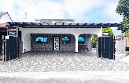 Kota Tinggi House | Jaya Homestay KT -End Lot-