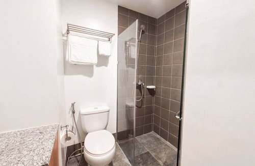 Davao Apartment | JayRhyn- Amani Condo