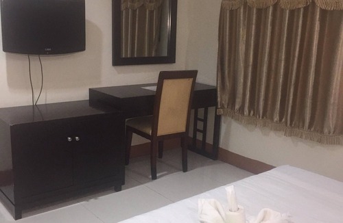 Baybay City Hotel | Jeamco Royal Hotel - Baybay