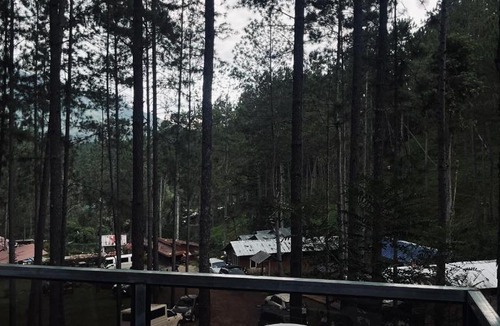 Malaybalay City Resort | Jeden Glass House Mountain View