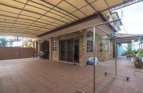 Paya House | Jen PD Homestay - Unique, Antique House NO WIFI
