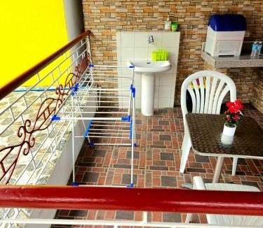 Madrid Apartment | Jenessa's Bedsite, 3 Pers, AC, 5G Wifi, Netflix