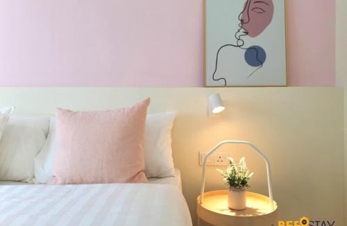 Jenjarom House | Jenjarom No 32 Modern Cozy Homestay for 4 Pax by Beestay