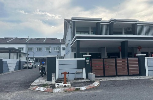 Durian Sebatang House | Jenny Homestay