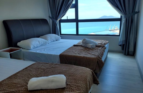 Kota Kinabalu Condo | Jesselton Quay is a Condominium in Kota Kinabalu Offering a Private Pool